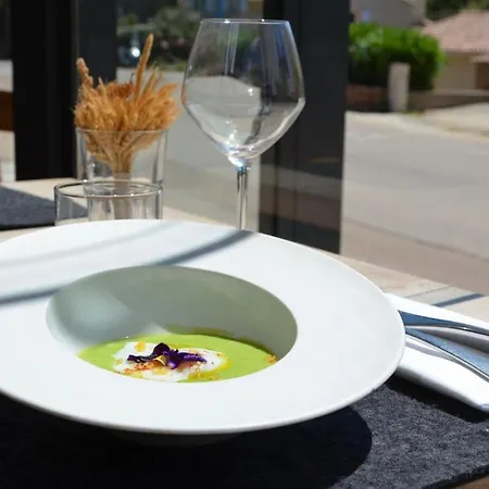 Hotell Kalliste - Eco Label 3*