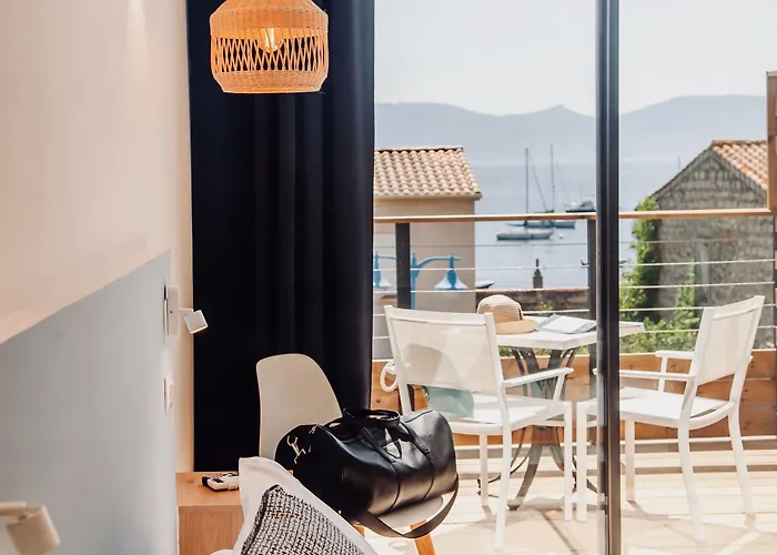 ホテル Kalliste - Eco Label 3*